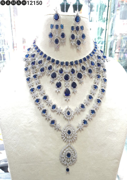 Noori Exquisite Fancy Choker Set with Earrings